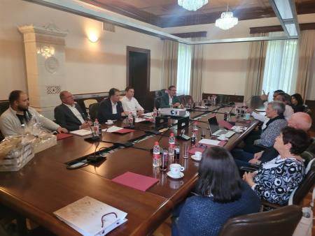 Delovno srečanje predstavnikov Sežane, Višnjana in Tinjana; Vir; Občina Sežana